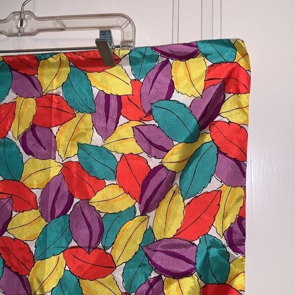Pretty colorful leaves polyester scarf - Picture 2 of 6